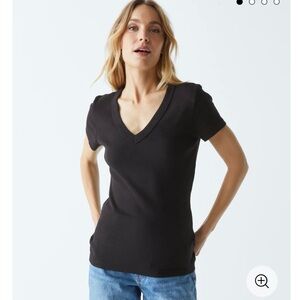 Michael Stars Nikki V-Neck Tee